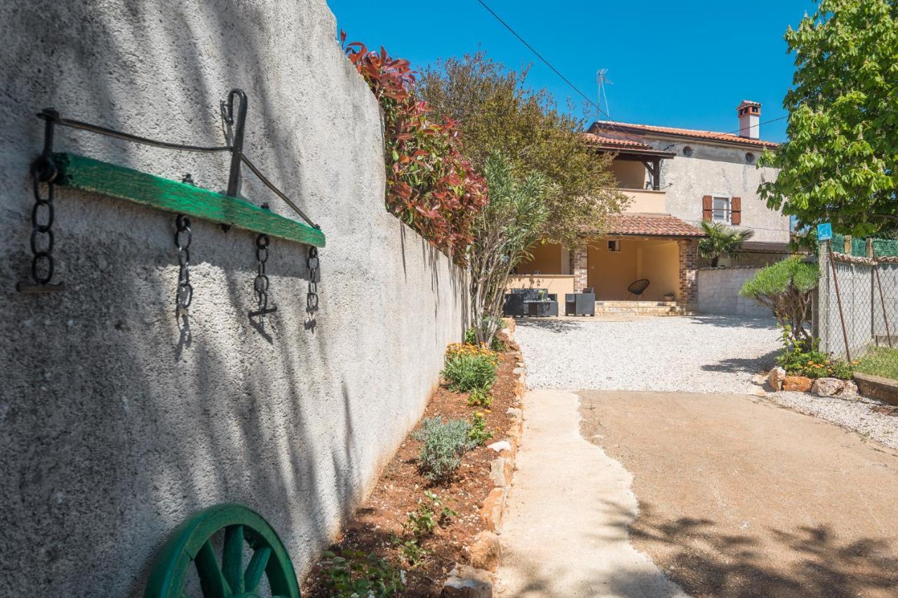 Kosinozici Casa Viktoria With Private Garden And Bbq 빌라 외부 사진